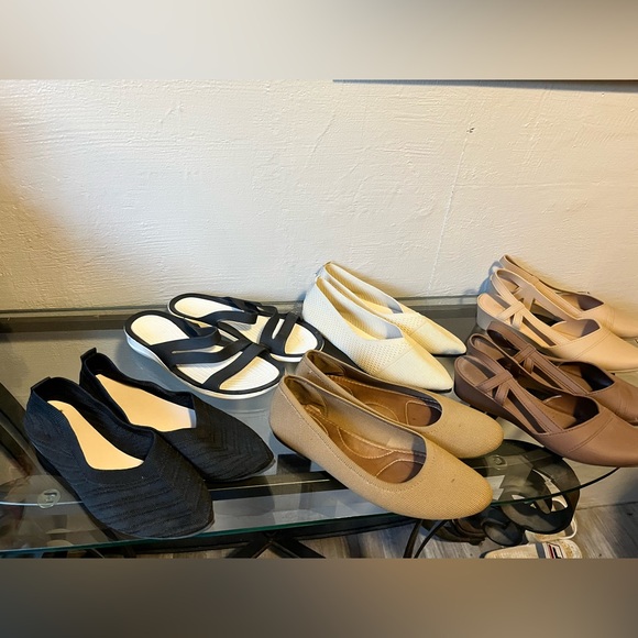 (6 Pair Bundle) Women’s Flats/sandals/Loafers Size 8 US - ALL PAIR INCLUDED - Picture 2 of 11